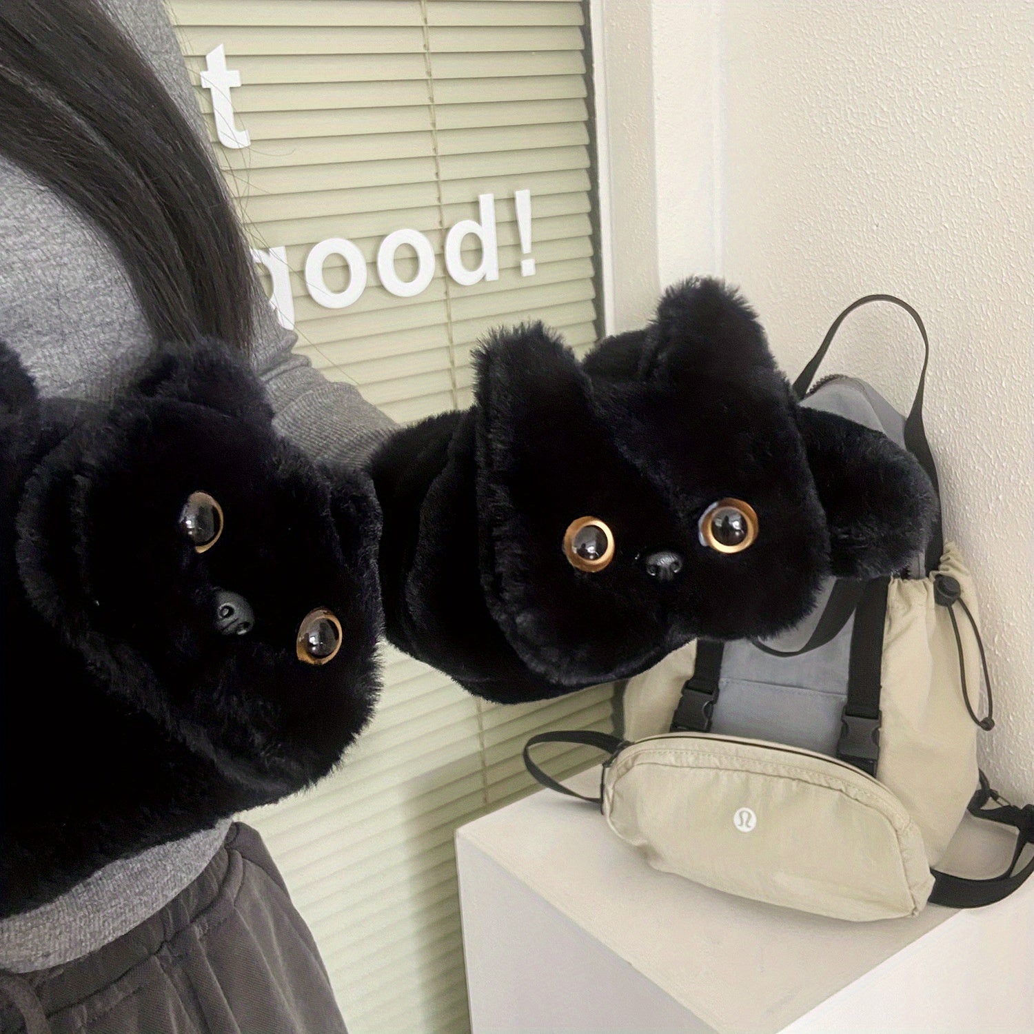 Charming Black Cat Plush Gloves for Women - Cozy & Warm Winter Accessory with Detachable Drawstring, Perfect for Casual Outings and Cycling
